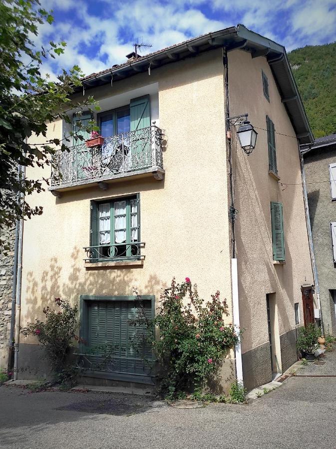 La Maison Des Vacances Auzat Eksteriør billede